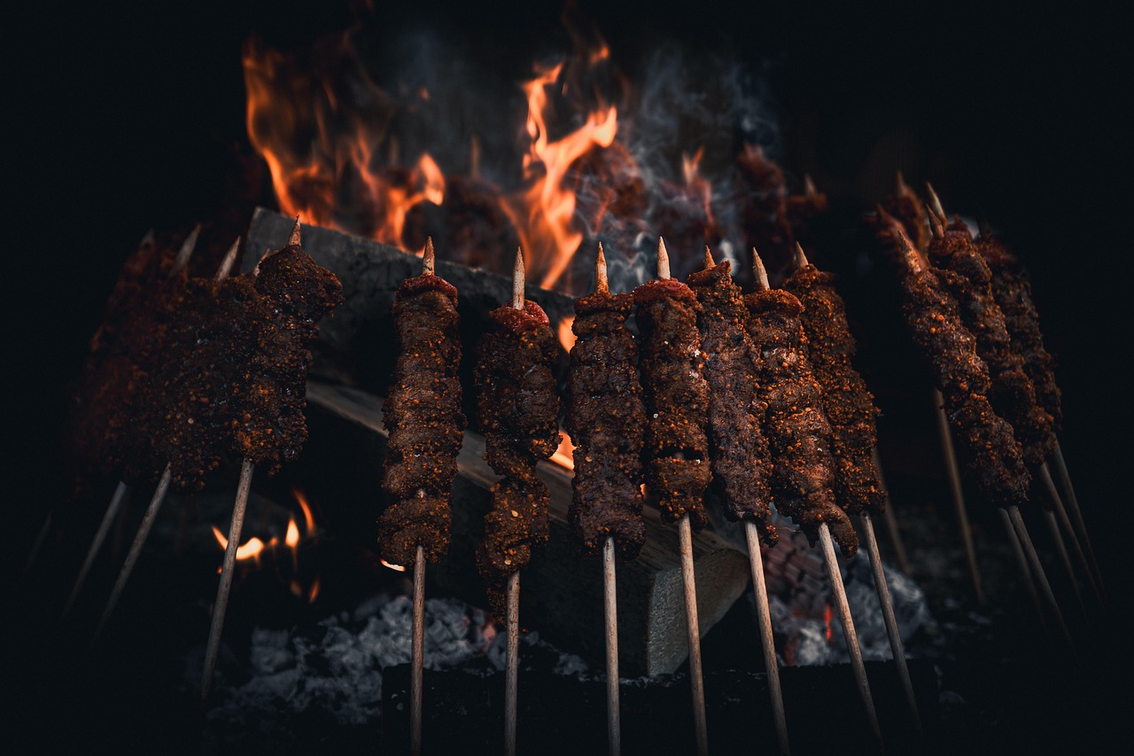Traditionelles Büryan Kebab vom Schachtofen in Fatih mit Tipps zu Qualität und aktuellen Preisen