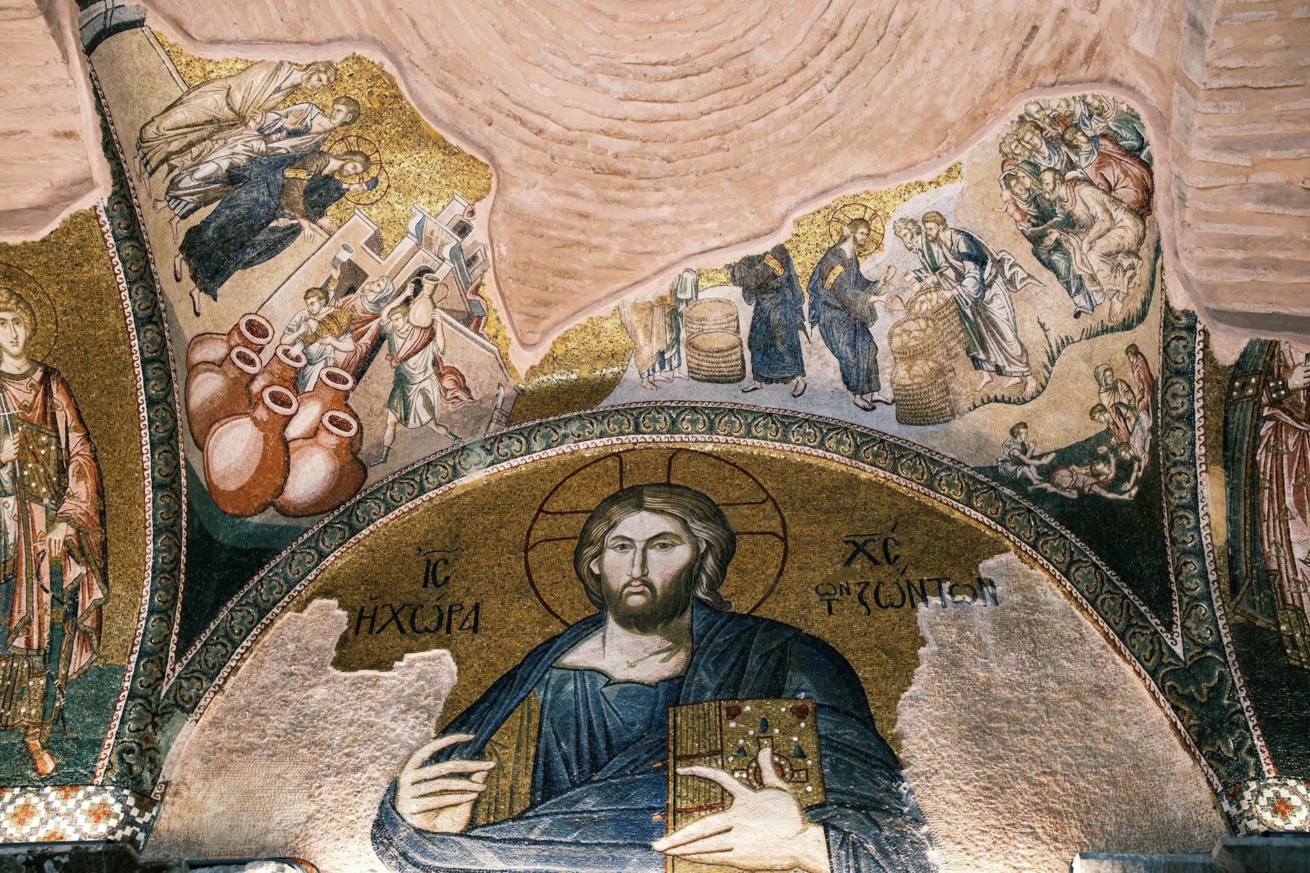 Detail des byzantinischen Christus-Mosaiks in der Chora-Kirche (Kariye-Moschee) mit Szenen der Hochzeit zu Kana in Istanbul.