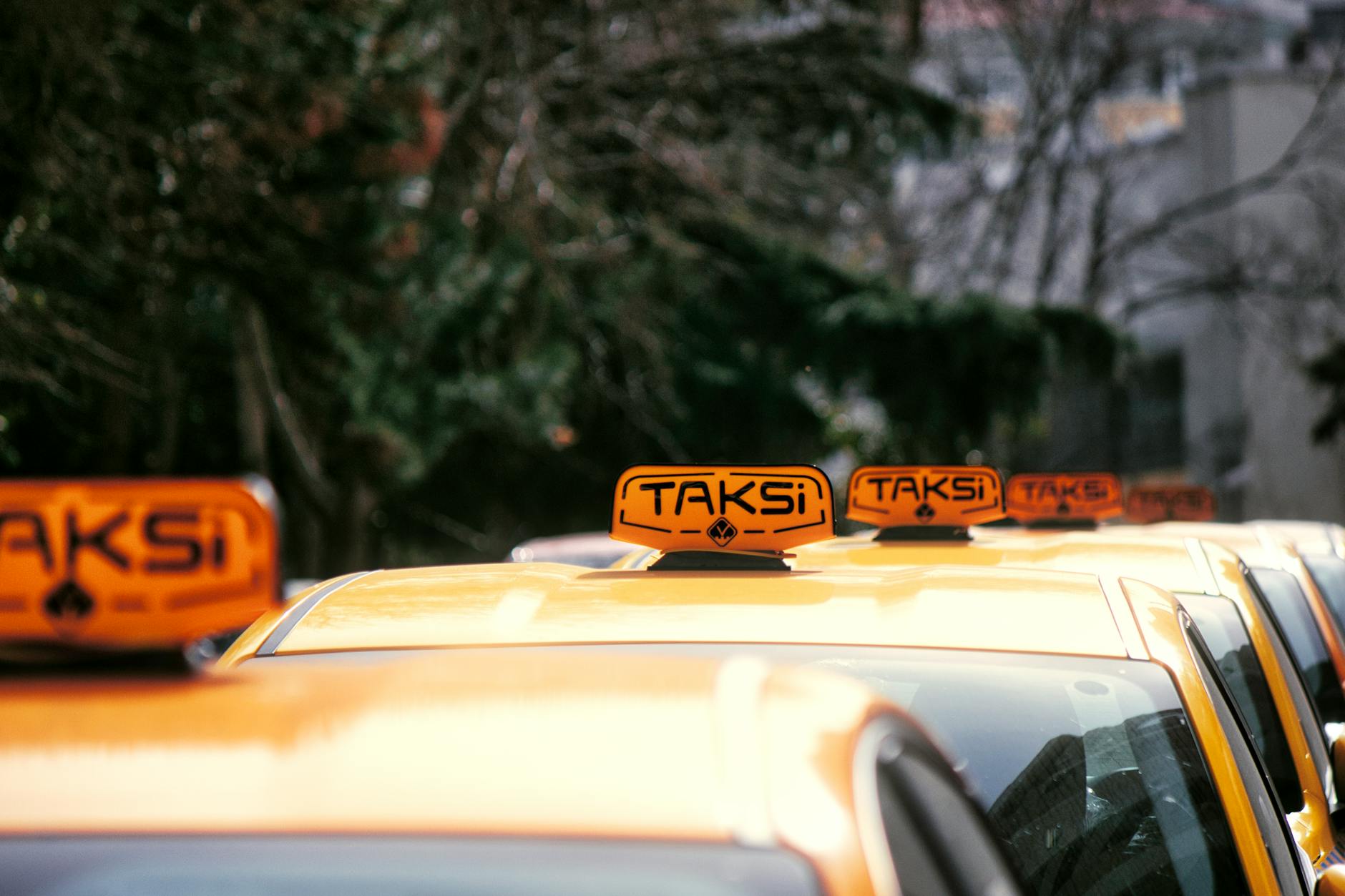 Sicher Taxi fahren in Istanbul mit Apps und aktuellen Preisen