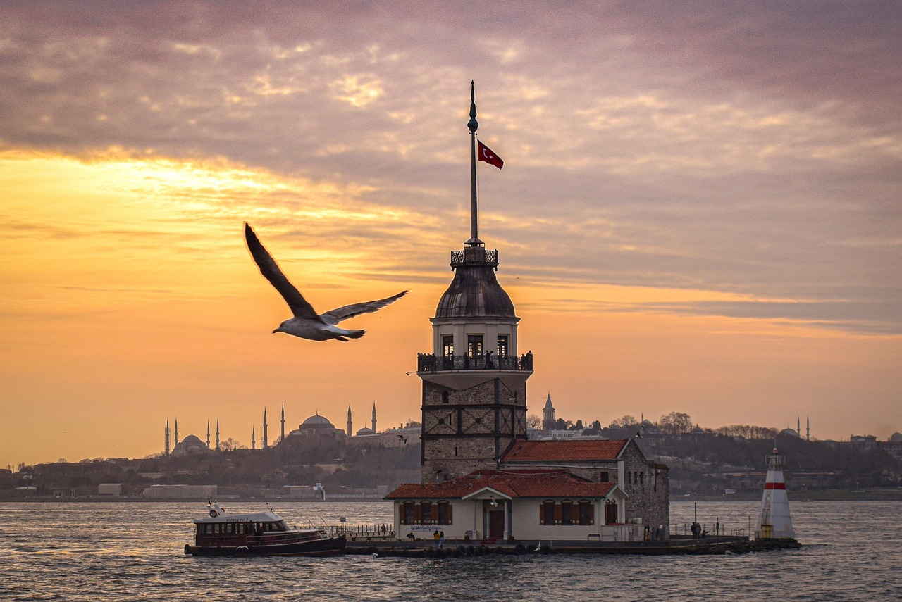Der Mädchenturm am Bosporus mit Tipps zur Bootsfahrt und aktuellen Preisen